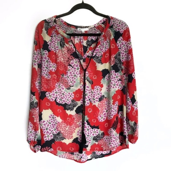 Daniel Rainn Tops - 🌻3/$18 or 5/$25🌻DR2 Floral Smocked Peasant Top